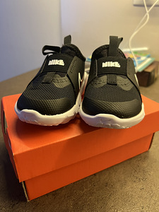 Nike (2 фото из 6)