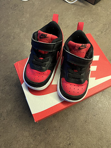 Nike (1 фото из 6)