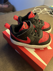 Nike (3 фото из 6)