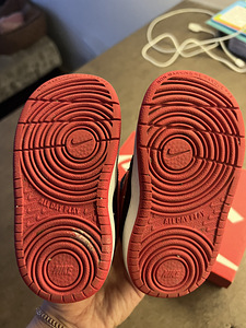 Nike (6 фото из 6)
