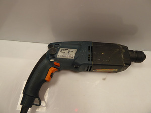 Перфоратор Bort BHD800 + ящик (5 фото из 6)
