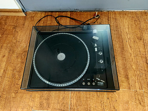 Thorens TD105 MK II 2-Speed Belt-Drive Turntable (1 foto / 5)