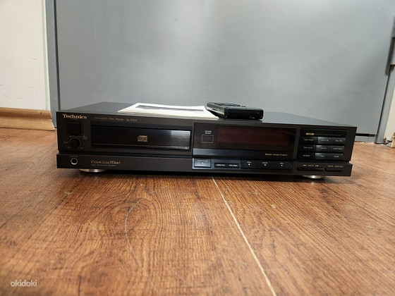 Стереопроигрыватель компакт-дисков Technics SL-P212