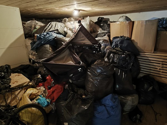 Second-hand
