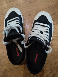 Ketsid LEVIS (3 foto / 3)
