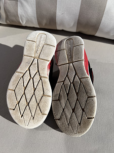 Lastejalanõud Skechers, suurus 30 (5 foto / 6)
