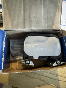 BOSCH Piduriklotsid 0 986 494 674, BMW (4 foto / 4)