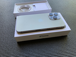 Копия iPhone 15 pro max 256GB (4 фото из 4)