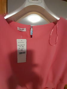 Женское платье (2 фото из 3)
