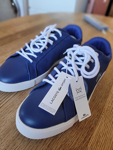Оригинальные кроссовки "Lacoste" (5 фото из 6)