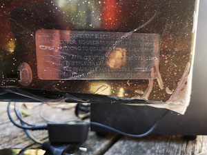 MÜÜDUD. LG monitor+klaviatuur ja Logitech kõlarid (3 foto / 3)