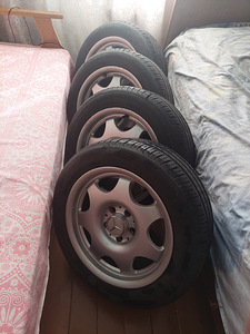 MB valuvelgedel olevad rehvid, suurus 205/55 R16 (3 foto / 3)