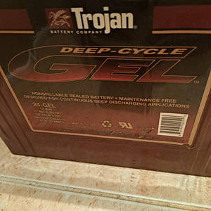 TROJAN 24GEL /12V/77AH (1 foto / 3)