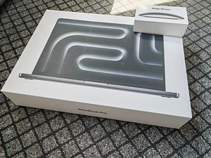 MacBook Pro 16 M3 Pro 512 GB (SWE) Space black (3 foto / 3)