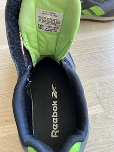 Кроссовки Reebok 22 размера (3 фото из 3)