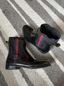 Tommy Hilfiger kummikud (1 foto / 2)