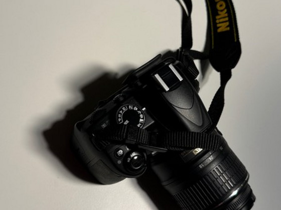 Nikon D3100 peegelkaamera