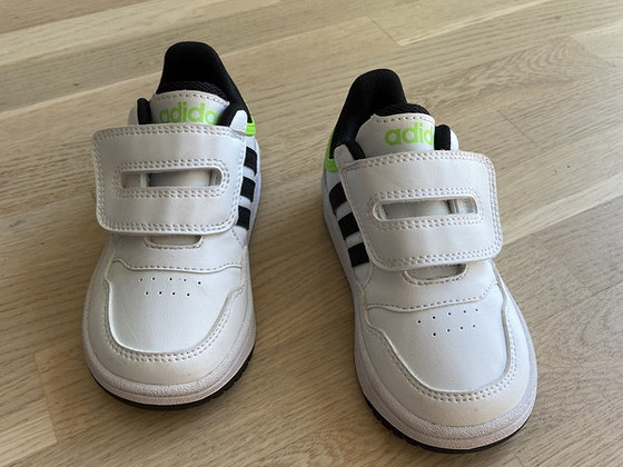 Новые кроссовки adidas 24 s.