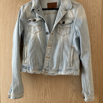 Lee Cooper teksatagi