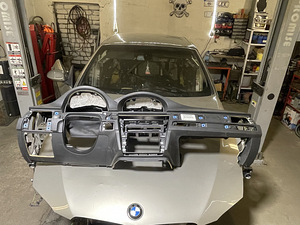 M: BMW e93 2011a 2.0d manuaal varuosad (2 foto / 10)