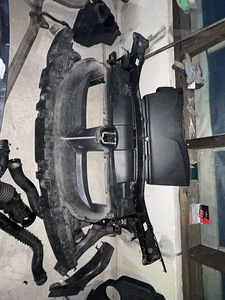 M: BMW e93 2011a 2.0d manuaal varuosad (7 foto / 10)