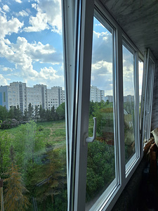 2 балконных окна. (2 фото из 3)