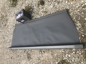 Pagasiruumi kardin Chrysler Voyager 2007 jaoks. (1 foto / 3)