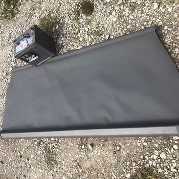 Pagasiruumi kardin Chrysler Voyager 2007 jaoks.