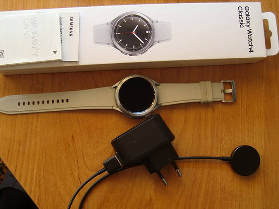 Смарт часы Samsung Galaxy watch 4 Classic 46mm silver