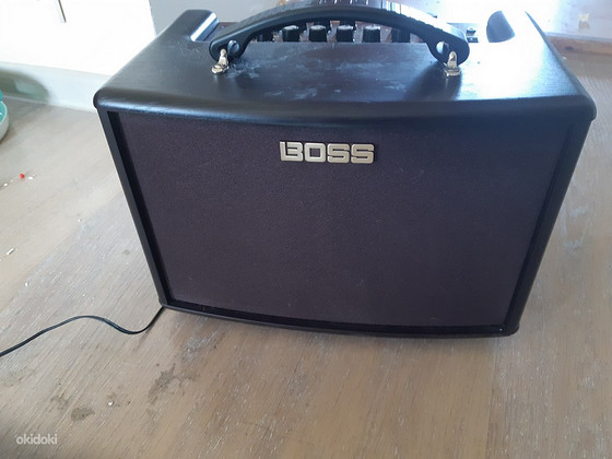 Boss 22AC-Lx kaaskantav kitarr võimendi