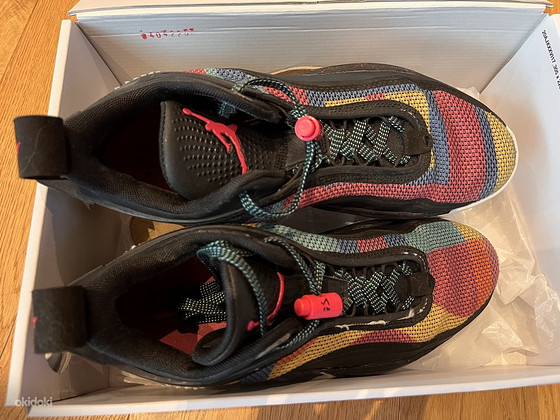 Продаются использованные баскетбольные кроссовки Air Jordan