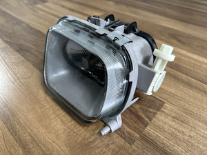 Udutulelatern Mercedes W210 (3 foto / 4)