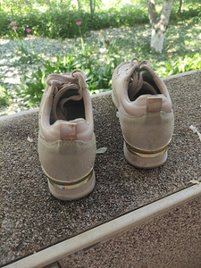 Guess tossud (4 foto / 8)
