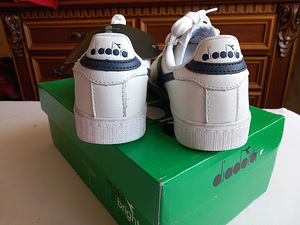Diadora новый, кожа 38 (2 фото из 4)