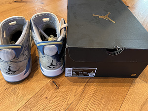 Продаются использованные Air Jordan 6 Retro (GS), размер EU (2 фото из 7)