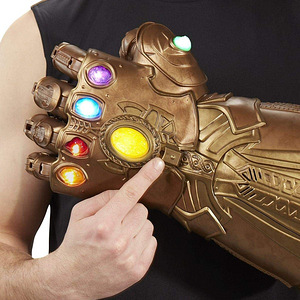 Avengers: Infinity War Marvel Legends Infinity Gauntlet (5 foto / 5)