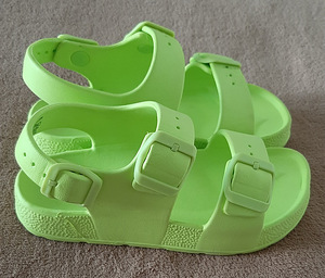 Zara rohelised sandaalid (2 foto / 6)
