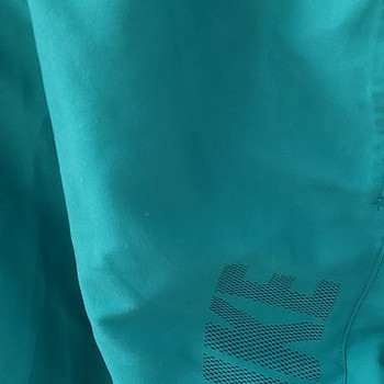 Плавки Nike, размер M.