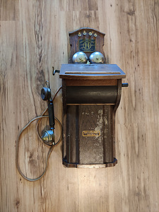 Vanaaegne telefon (Tartu Telefonivabrik) (1 foto / 6)