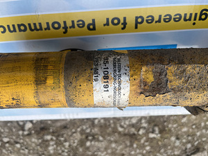 Передние амортизаторы Bilstein b8 (3 фото из 9)