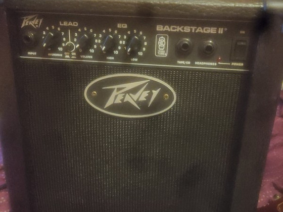 Peavey backstage 2 kombineeritud võimendi