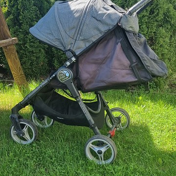 Laste kergkäru