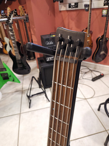 Ibanez EHB1005 Бас-гитара (3 фото из 3)