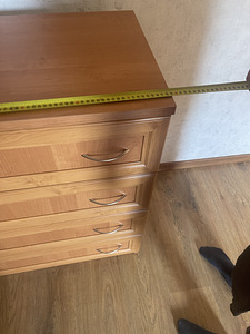 Myydään kaunis hyväkuntoinen lipasto (4 valokuva sivusta 5)