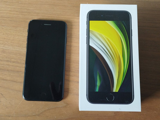 iPhone SE