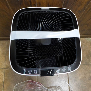 Õhupuhasti TROTEC AirgoClean® 250 E + Karp UUS! (5 foto / 10)