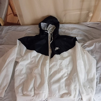 Продаю кофту Nike