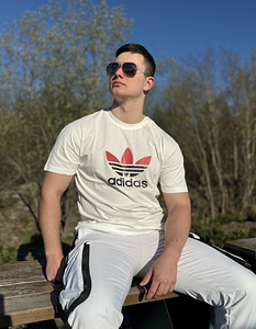 Adidase T-särk (2 foto / 3)