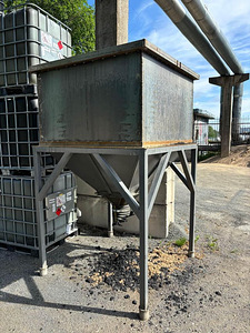 Pakendamise liin kottidele ja ämbritele (6 foto / 6)