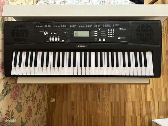 YAMAHA süntesaator